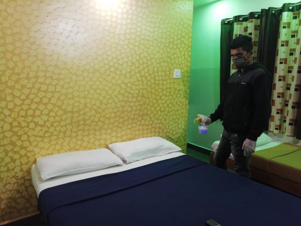 Galaxy Grand Hotel Mysore Eksteriør billede
